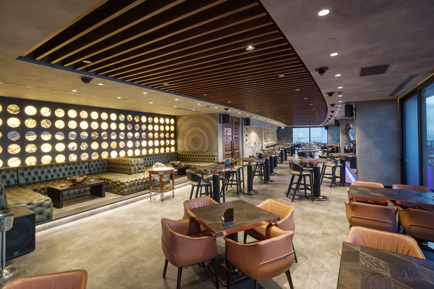 Grand Sapphire Skyline Lounge and Bar